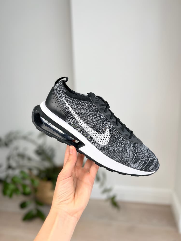 Кросівки унісекс Nike Air Max Flyknit Racer Black Dj6106-001