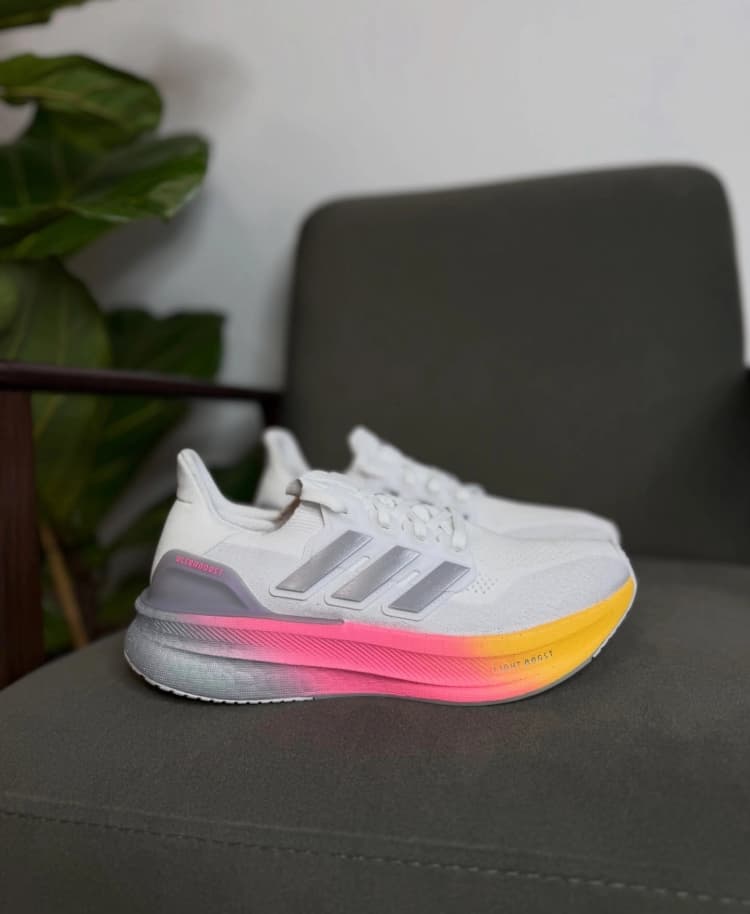 Кросівки унісекс Adidas Ultraboost 5 White ID8810, ID8840