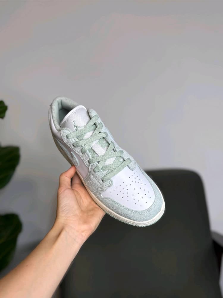 Кросівки Air Jordan 1 Low Se Gs Turquoise/White FN9137-131