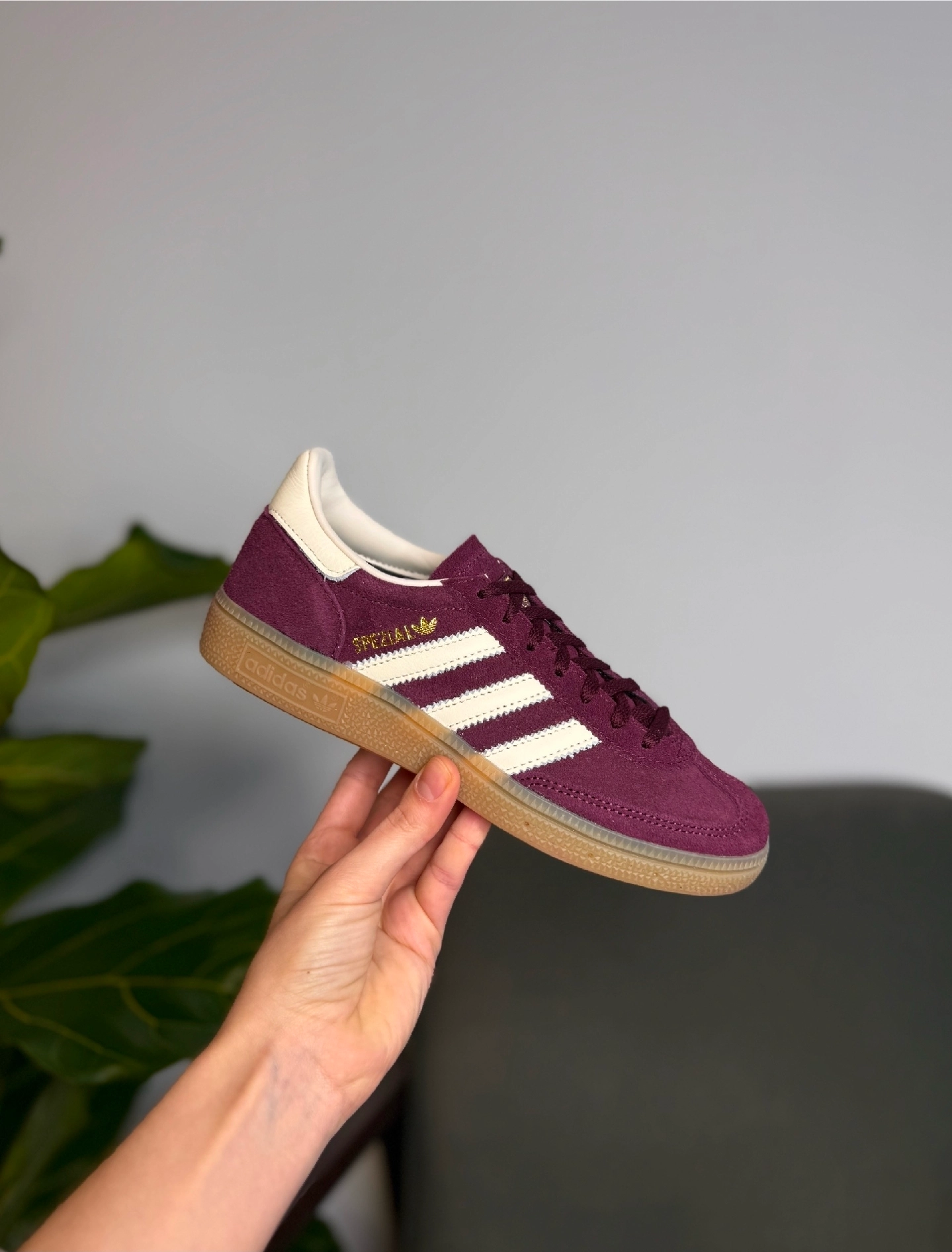 Кросівки жіночі Adidas Handball Spezial у кольорі 